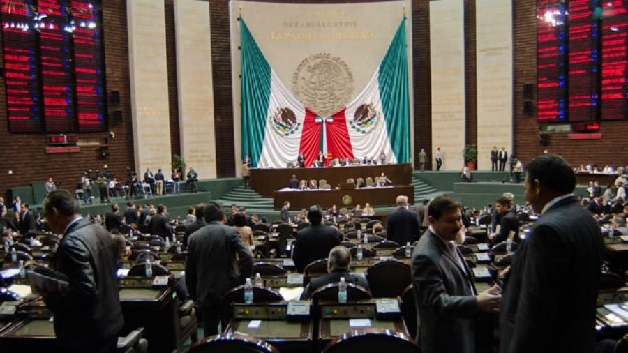 Al fin. Mesa directiva